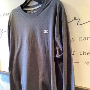 Men’s long sleeve Champion shirt